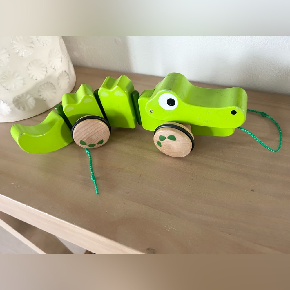J’adore Wibble Wobble Crocodile Wooden Pull Along Toy Baby Toddler Learning Toy